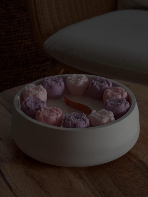 Bougie Pivoines ronde – Image 4